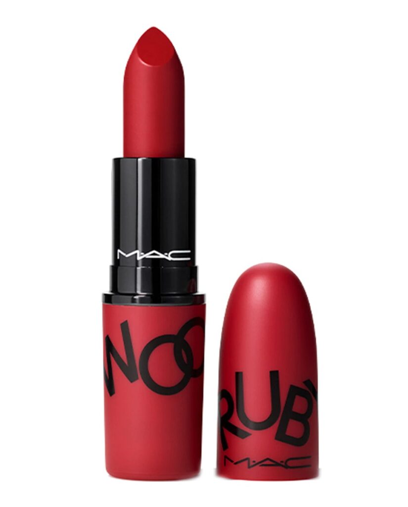 Descubre el icónico labial Ruby Woo de MAC Cosmetics: reseña y opiniones